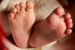 Corpicino_di_una_bimba_di_5_me