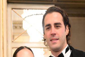 Gianmarco_tamberi_tra_pap%C3%A0_in_