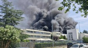 Incendio_al_tetto_dell%27univers