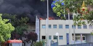 Incendio_all%E2%80%99universit%C3%A0_degli_