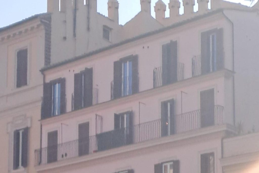 Lo_striscione_contro_Lotito_ap