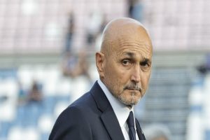 Luciano_spalletti_canta_l%E2%80%99inno
