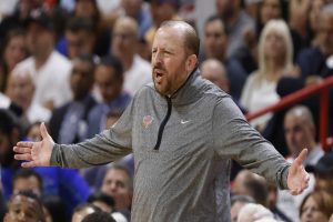New_york_knicks_esonerano_tom_
